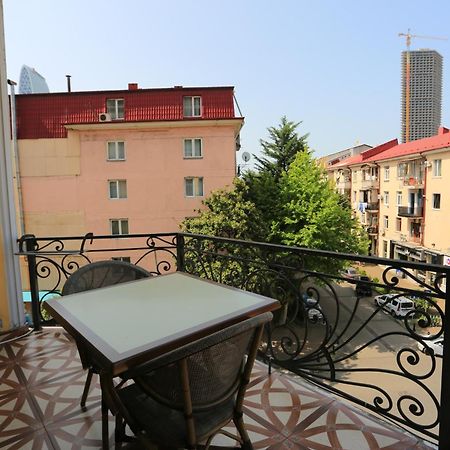 Eiffel Hotel Batumi Exterior photo